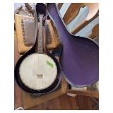 Banjo w/case
