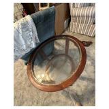 Glasstop drink table