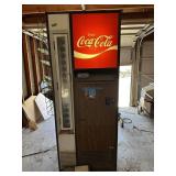 Works! Coca Cola machine
