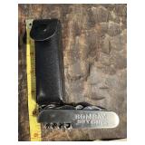 Bombay Dry gin utility knife with case