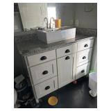 Bathroom counter w/sink