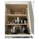 Misc contents of kitchen