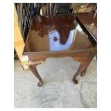 Pair of Queen Ann leg lamp tables