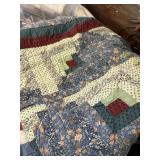 King size quilted bedspread