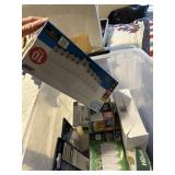 Misc lot of lightbulbs