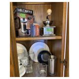 Misc contents of kitchen items