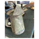 Galvanized oil can
