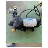 Water pressure pump