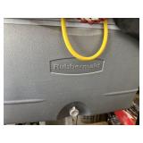 Rubbermaid cooler