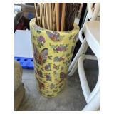 Glazed Asian stand w/decor