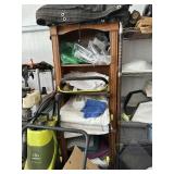 Wooden shelf, 6ft includes shop towels