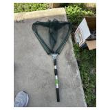Fishing net with handle
