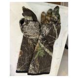 Camo Gloves size L