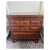 Wooden chest of drawers