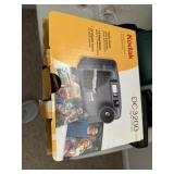 Kodak DC 3200 camera