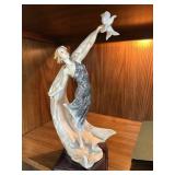 Giuseppe Armani "Ascent" figurine