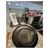 Misc kitchen lot