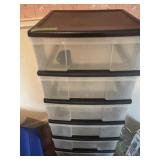Storage containers