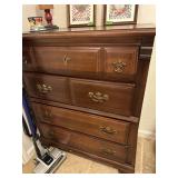 Wooden chest of drawers