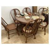 Oak pedestal table w chairs w leaves