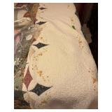 Very nice quilted bedspread
