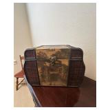 Keepsake box