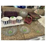 MIsc contents of kitchen