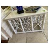 Wooden/Rotan? table-vintage?