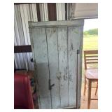 Primitive wood double door cabinet w/shelves