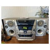 RCA stereo w/speakers
