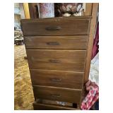 Wooden chest of drawers