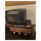 Pair of vintage radios