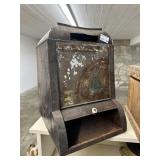 Old metal dispensar