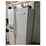 Side by Side fridge/freezer