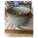 Glazed Bundt baking dish