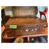 Wooden keepsake box
