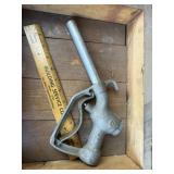 Fuel pump handle