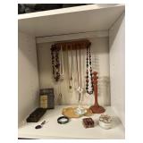 Misc ladies jewerly lot