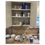 Misc contents of kitchen