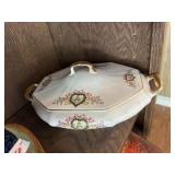 Casserole dish with lid