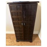 Double-door jewelry cabinet