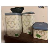 3 Tin cannisters