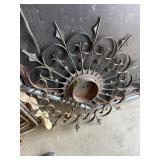 Metal wall mont