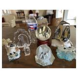 Misc lot of decorative penguins
