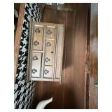 Wooden jewelry box