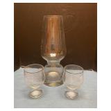 Glass decanter with two glasses