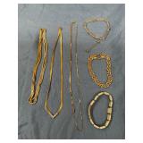 Necklaces & bracelets