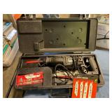 Craftman saw-saw with blades