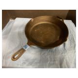 Cast Iron Lodge 10ï¿½ Skillet