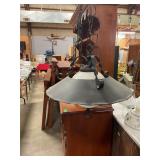 Hanging electric light